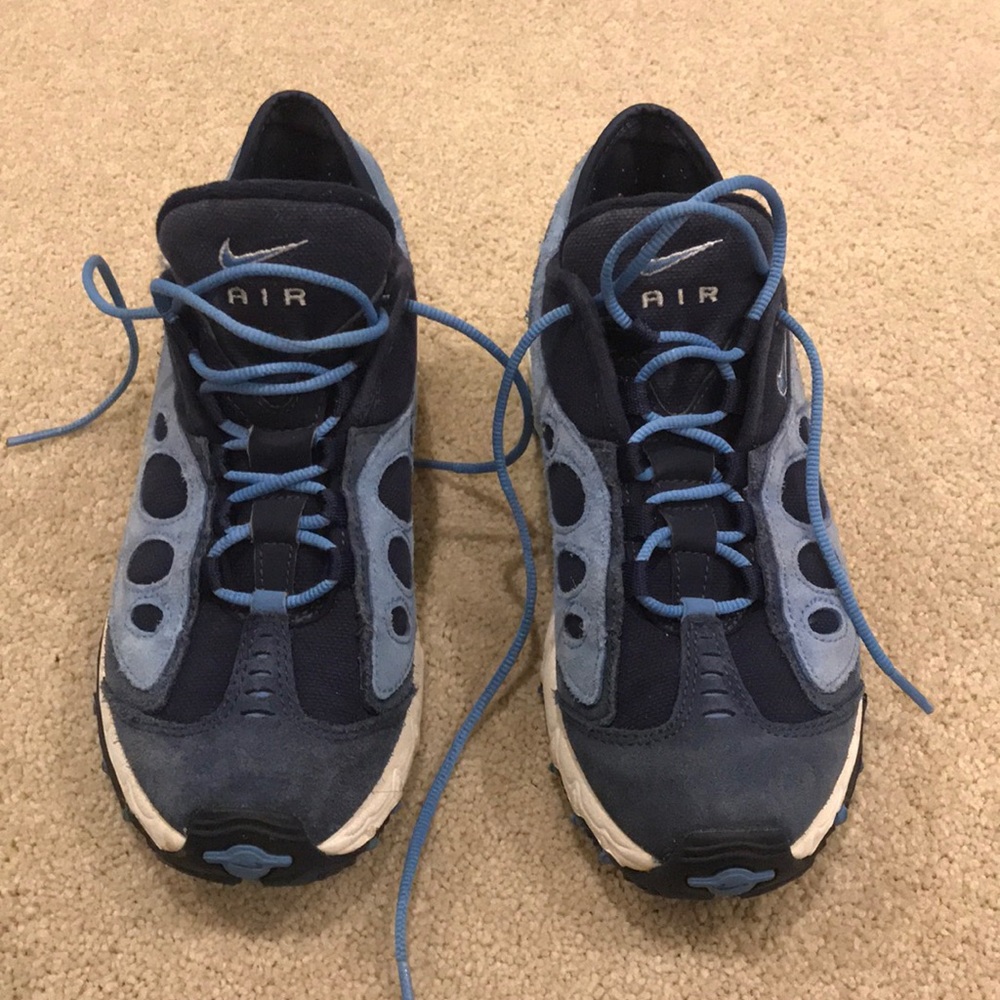 Nike Air Tennis Shoes